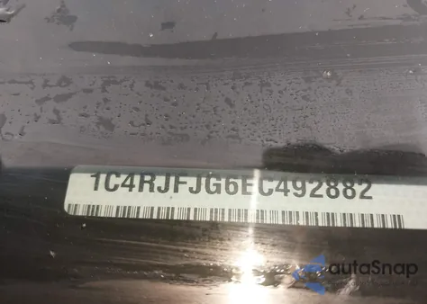 2014 Jeep Grand Cherokee Summit из США, поврежденный, VIN 1C4RJFJG6EC492882